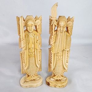 Vintage Resin Chinese King Queen Statue Set White Toning Color Original Antique‎